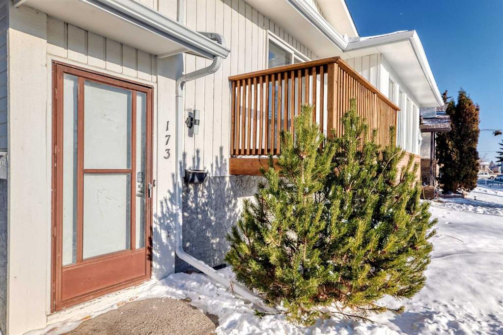 Picture for 173 Castlebrook Way NE