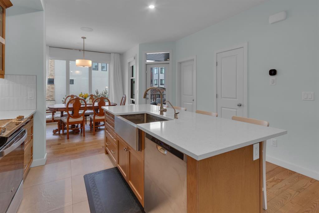 Picture for 89 Greenbriar Place NW