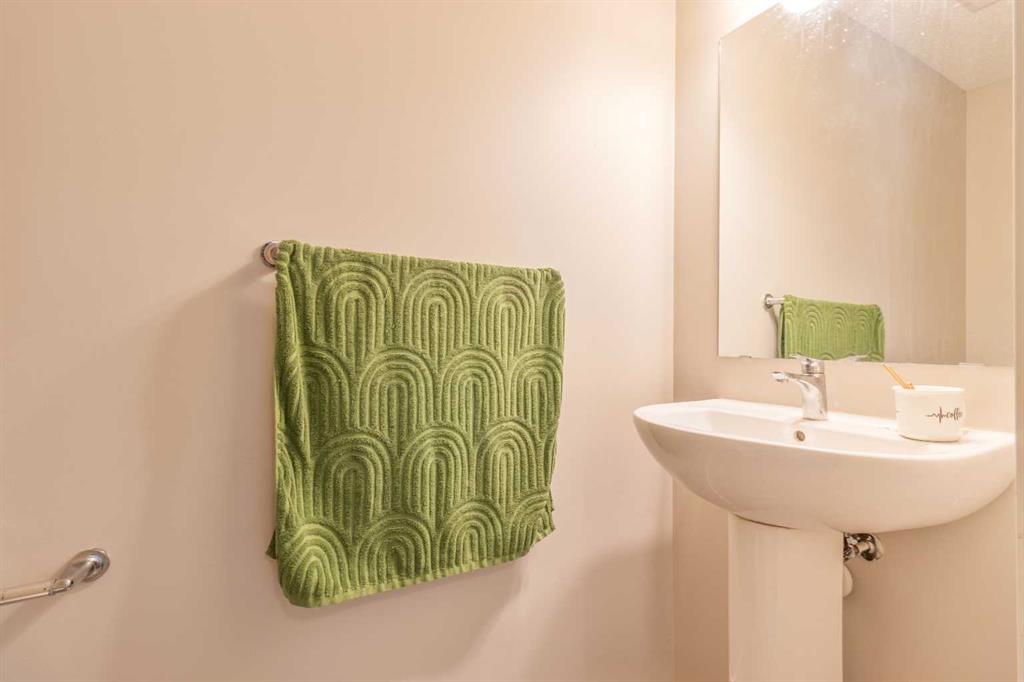 Picture for 1016, 7451 Falconridge Boulevard NE