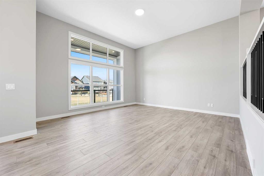 Picture for 112 Mitchell Walk NW