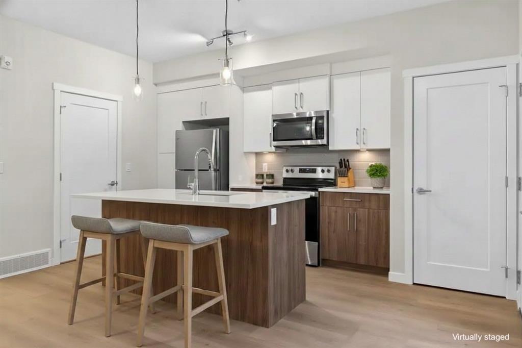 Picture for 203, 400 belmont Street SW