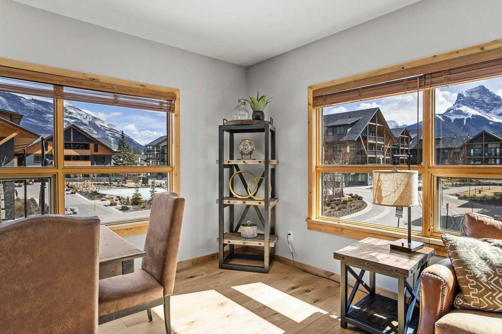 Picture for 203, 905 Spring Creek Drive 