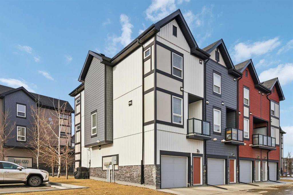 Picture for 402, 11 Evanscrest Mews NW