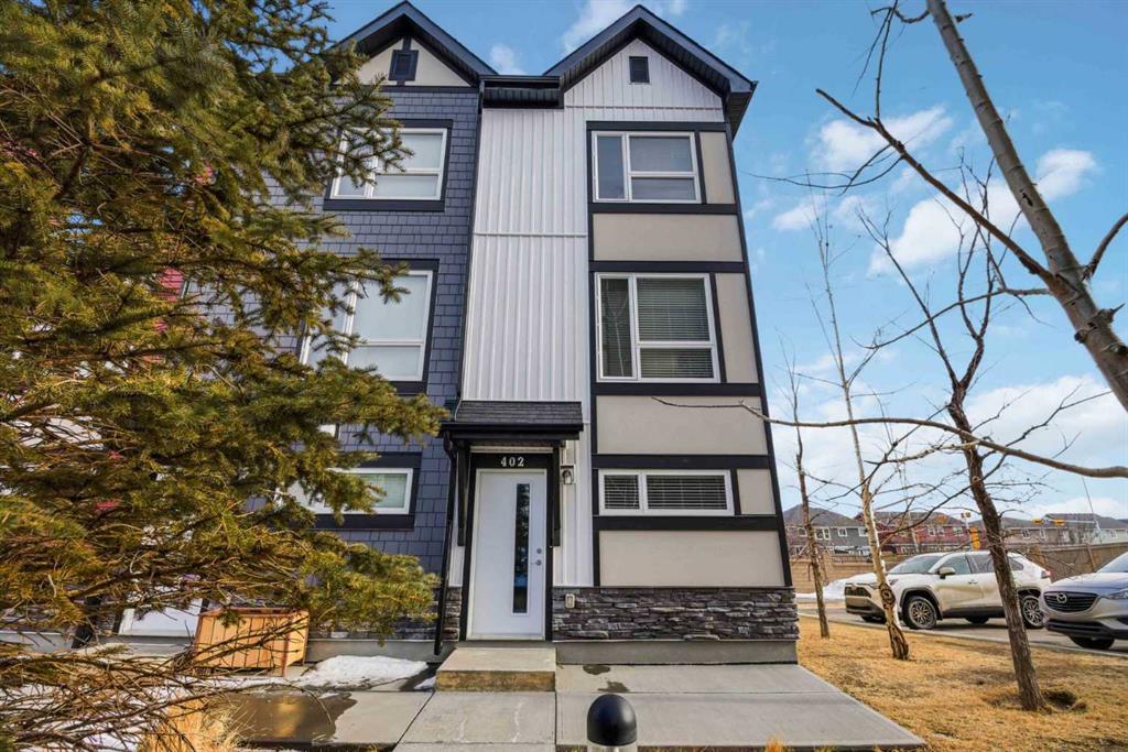 Picture for 402, 11 Evanscrest Mews NW