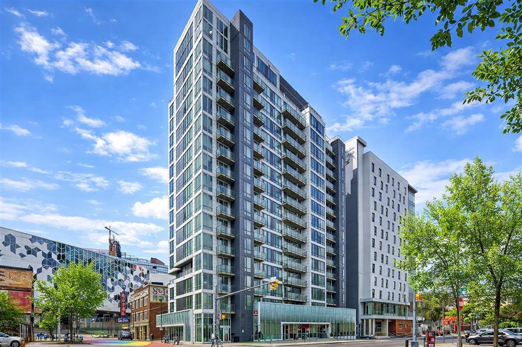 Picture for 306, 450 8 Avenue SE