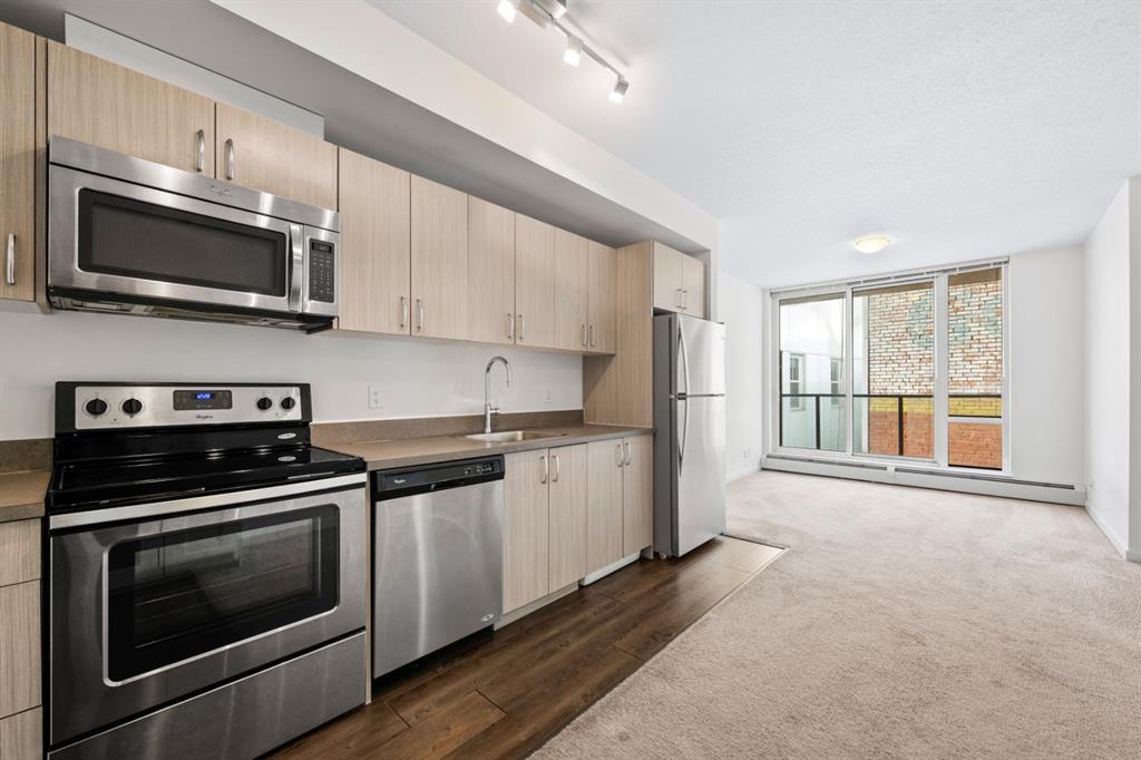 Picture for 306, 450 8 Avenue SE