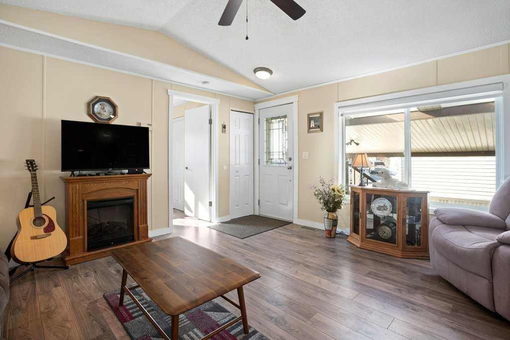 Picture for 139, 99 Arbour Lake Road NW