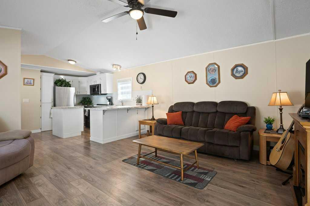 Picture for 139, 99 Arbour Lake Road NW