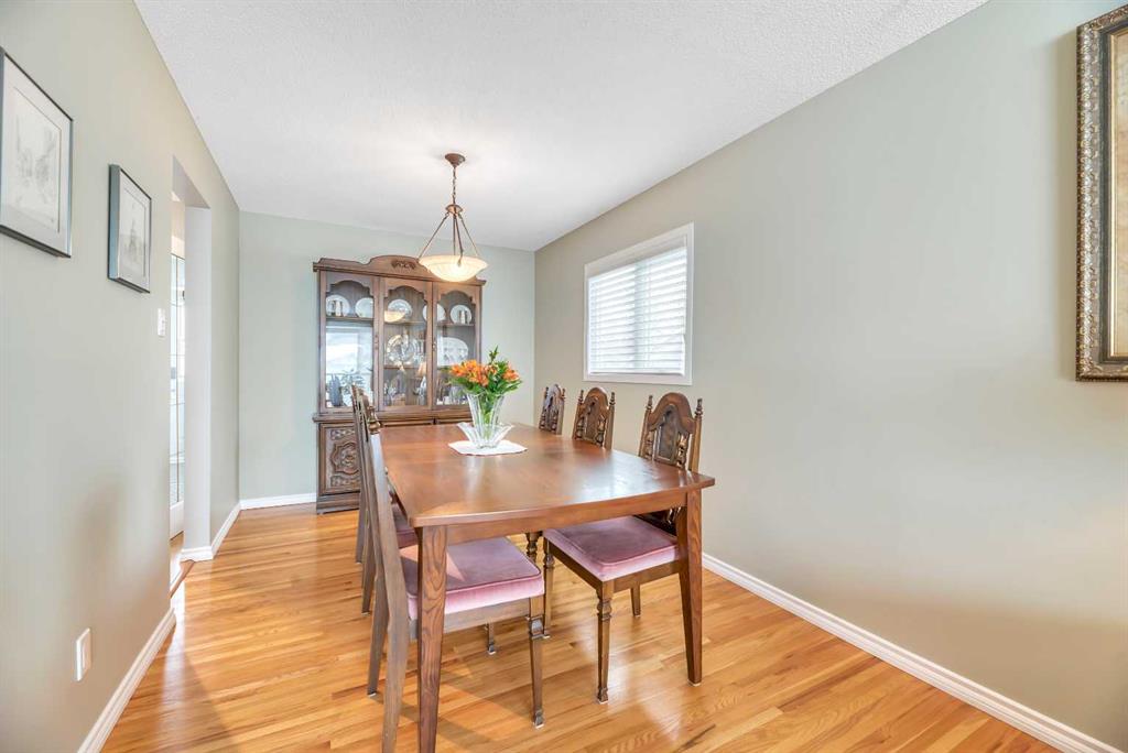 Picture for 12132 Lake Waterton Crescent SE