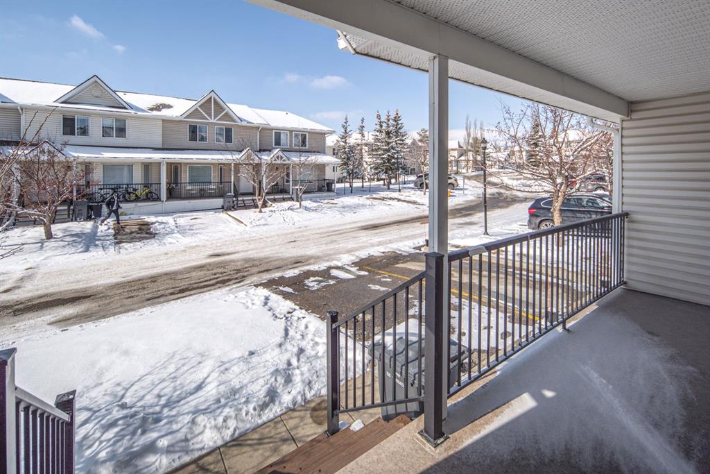 Picture for 213, 950 Arbour Lake Road NW