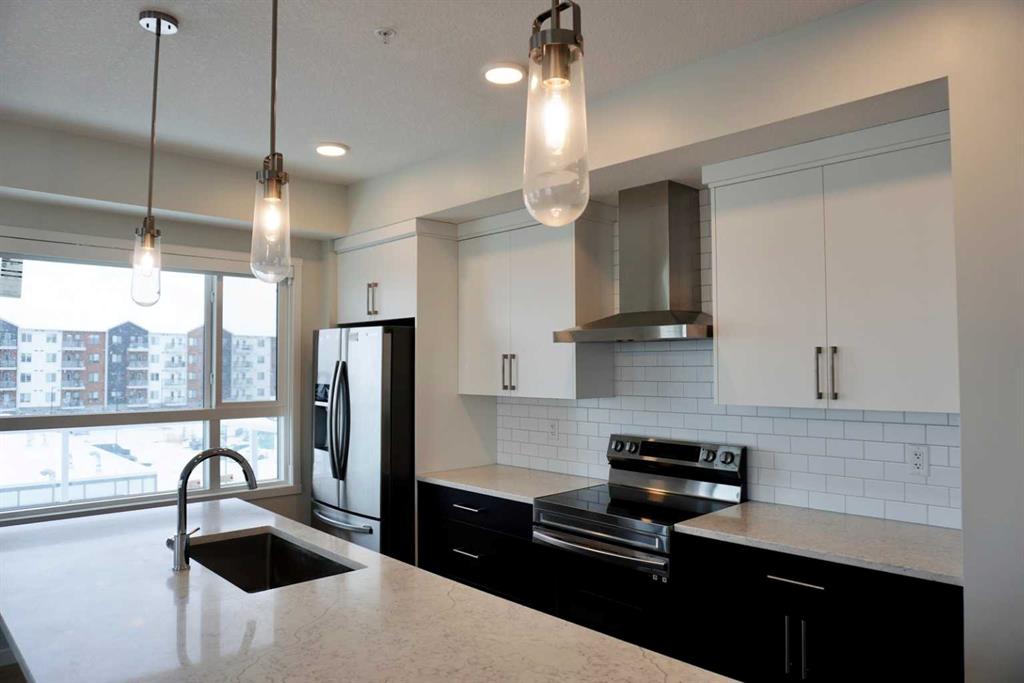 Picture for 404, 80 Carrington Plaza NW