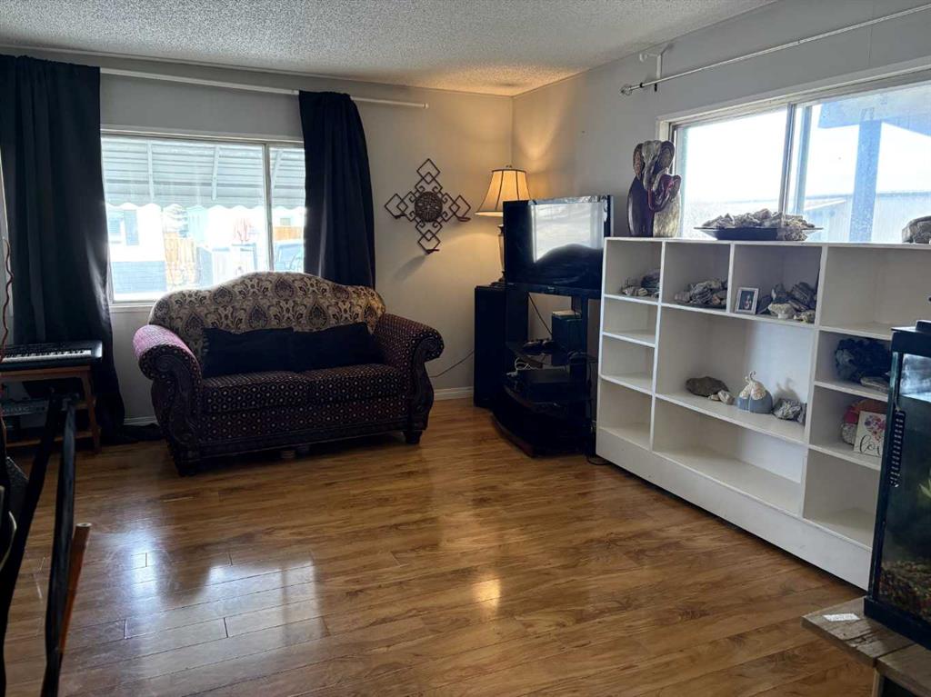 Picture for 207, 3223 83 Street NW