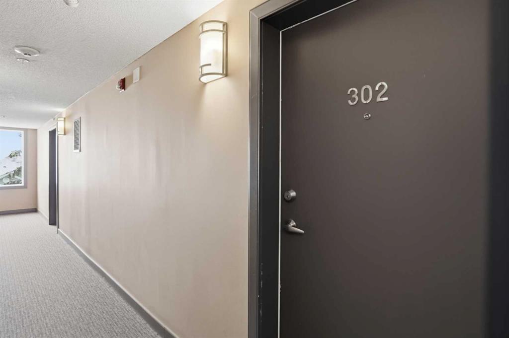 Picture for 302, 108 Country Village Circle NE