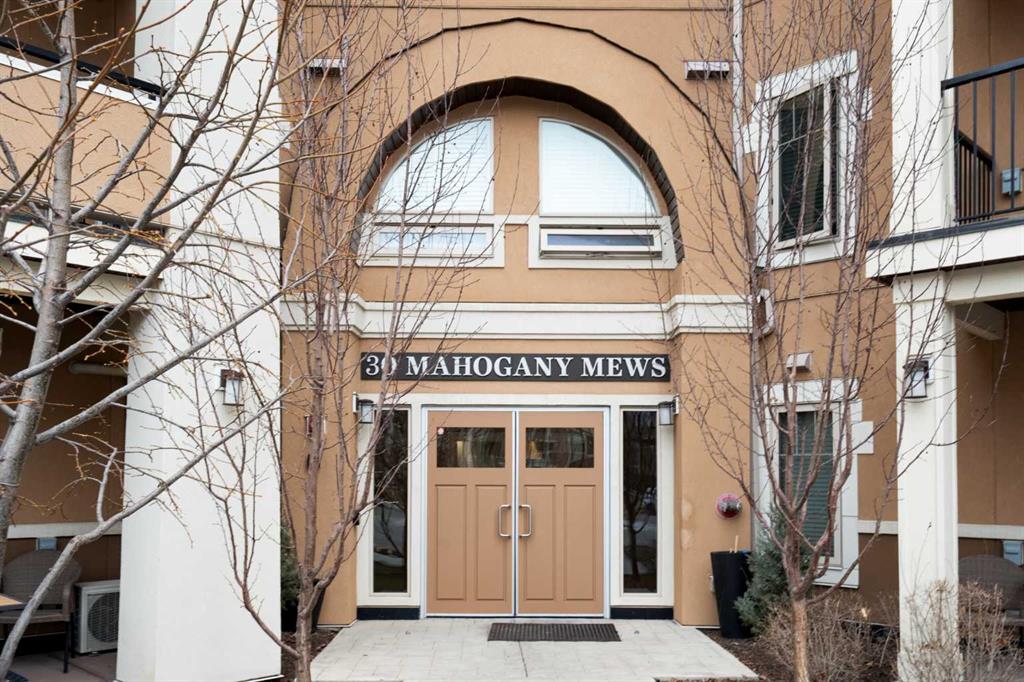Picture for 416, 30 Mahogany Mews SE