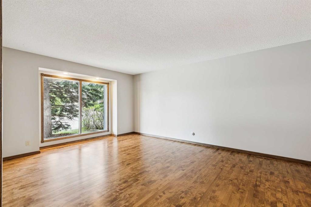 Picture for 124 Edgehill Close NW