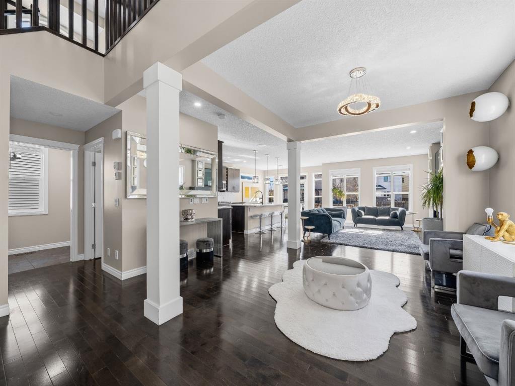 Picture for 91 Silverado Ridge Crescent SW