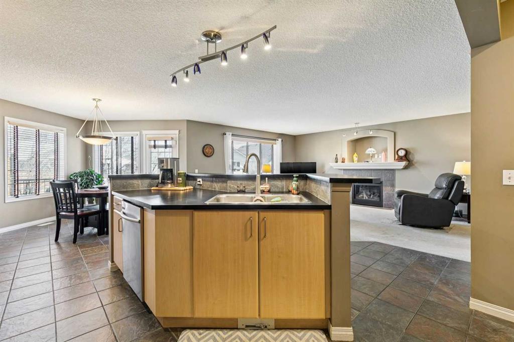 Picture for 172 West Lakeview Circle 