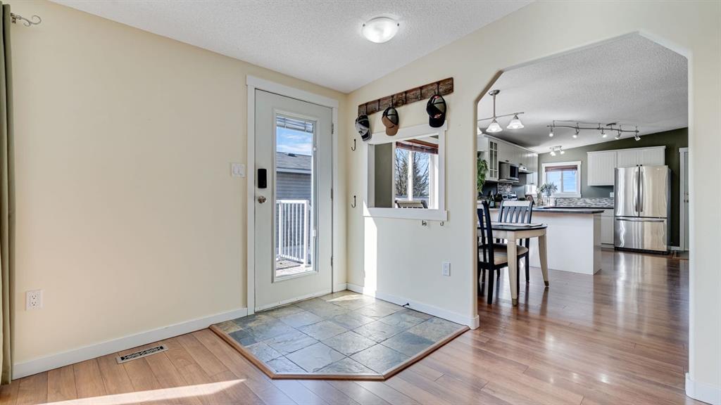 Picture for 156 Meadowlark Lane 