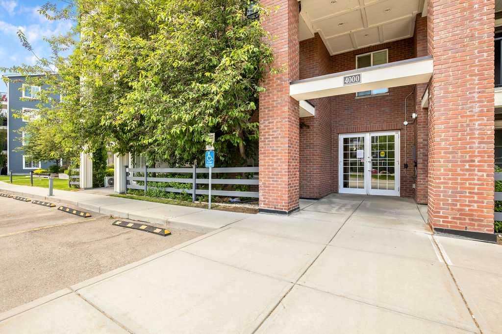Picture for 4209, 99 Copperstone Park SE