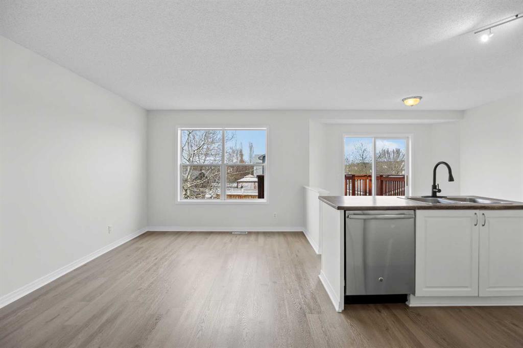 Picture for 289 Hidden Spring Green NW