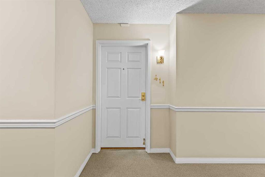 Picture for 411, 5201 Dalhousie Drive NW