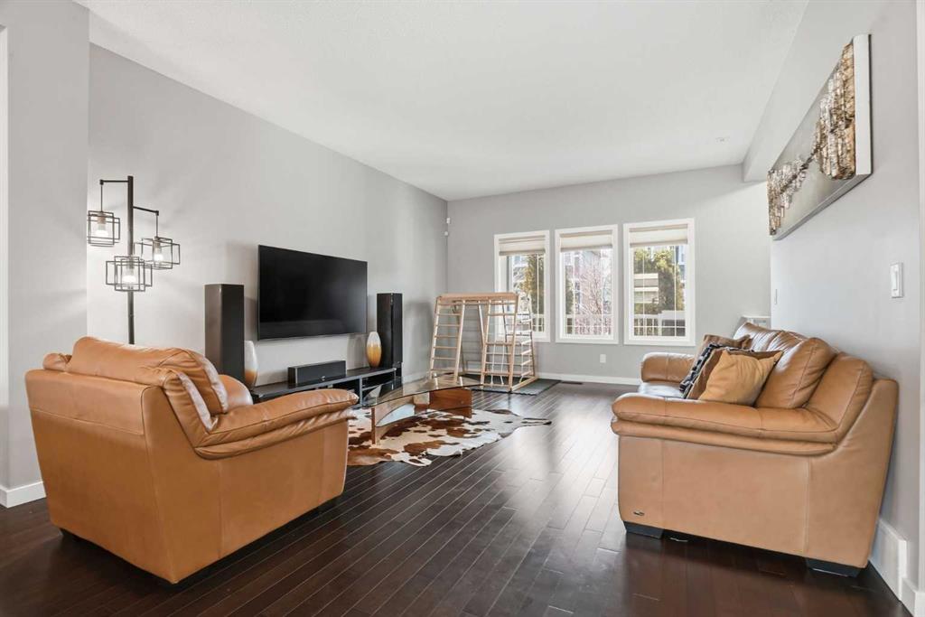 Picture for 72 Redstone Common NE