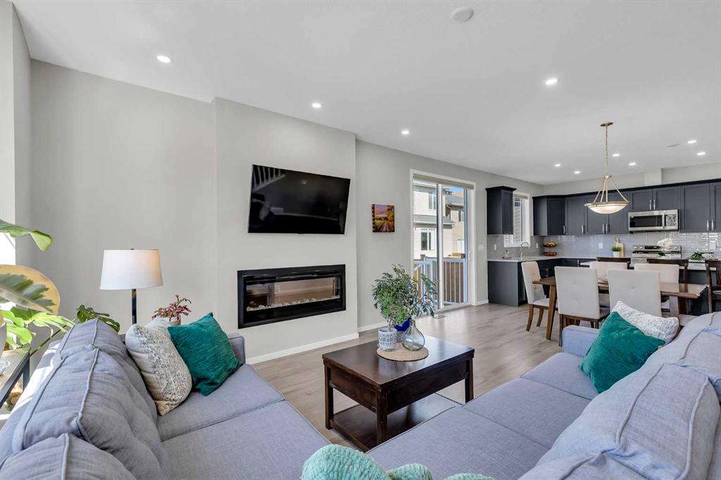 Picture for 28 Carringwood Close NW