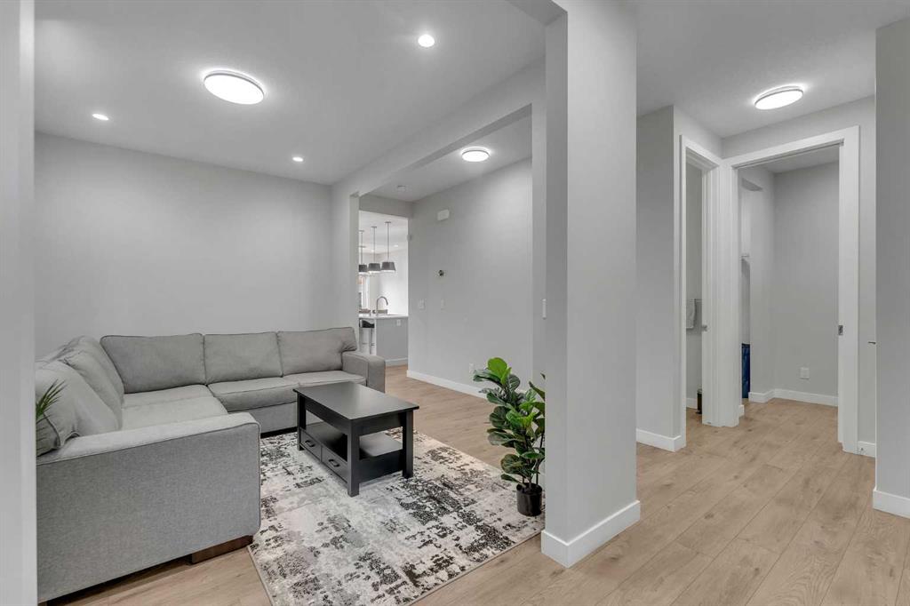 Picture for 152 Savanna Way NE