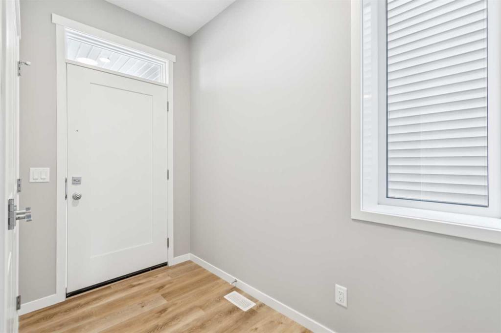 Picture for 75 Hotchkiss Way SE