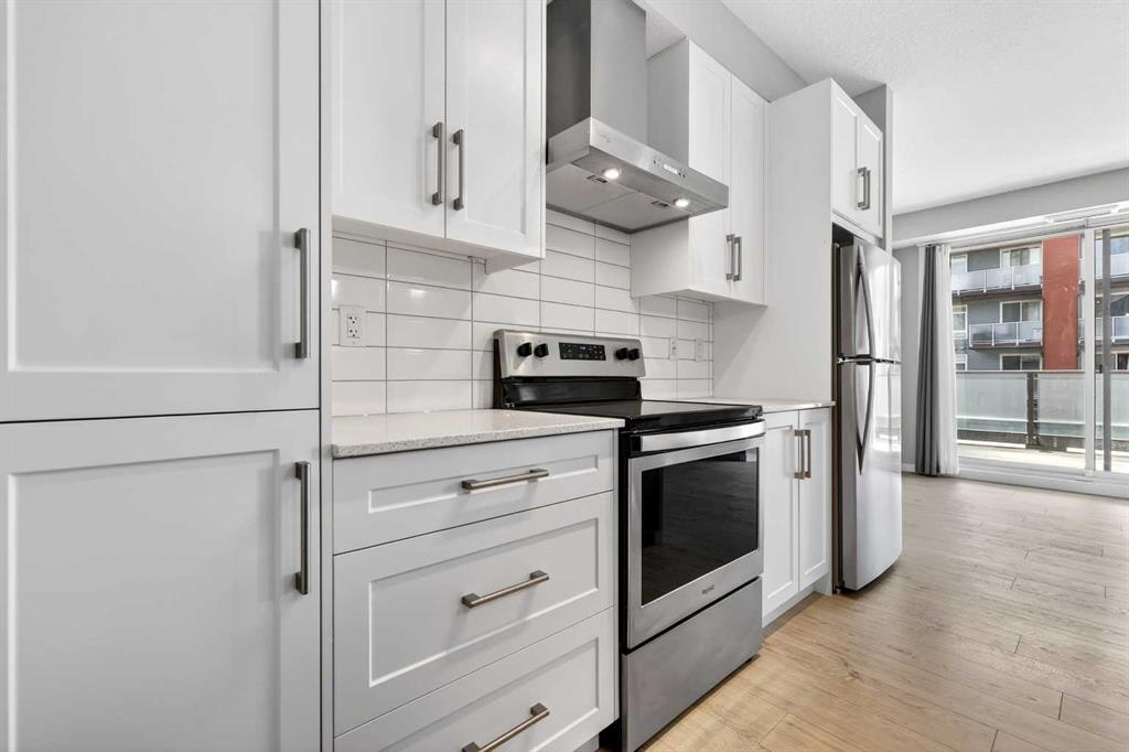 Picture for 403, 122 Mahogany Centre SE
