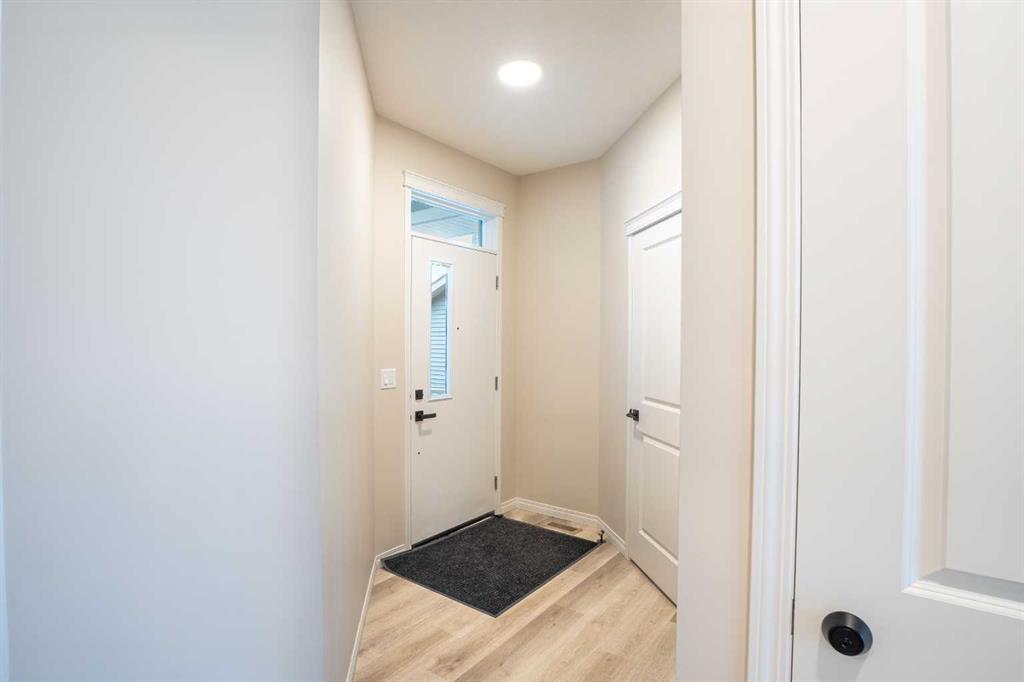 Picture for 56 Corner Glen Green NE