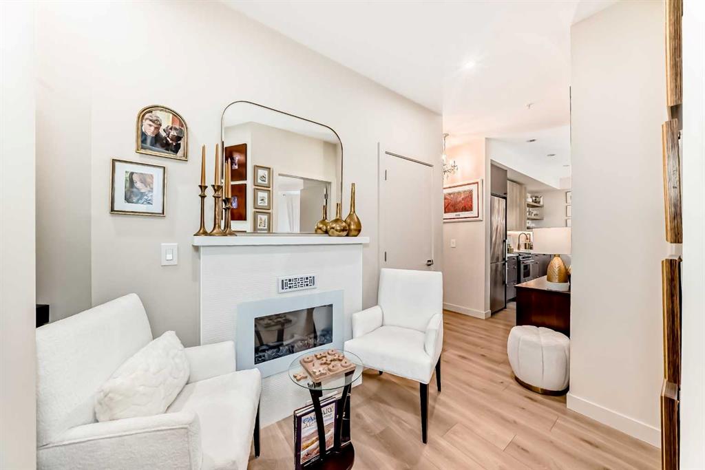 Picture for 208, 383 Smith Street NW