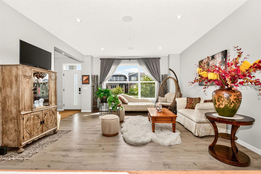 Picture for 23 Lucas Boulevard NW