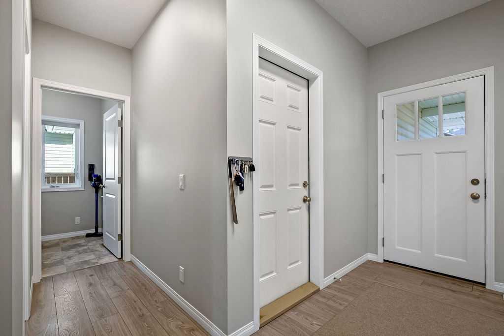Picture for 627 Hamptons Place SE