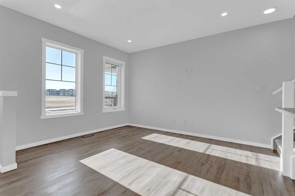 Picture for 1190 148 Avenue NW https://www.cirrealty.ca/reb/creb/09/A2266809_7.jpg