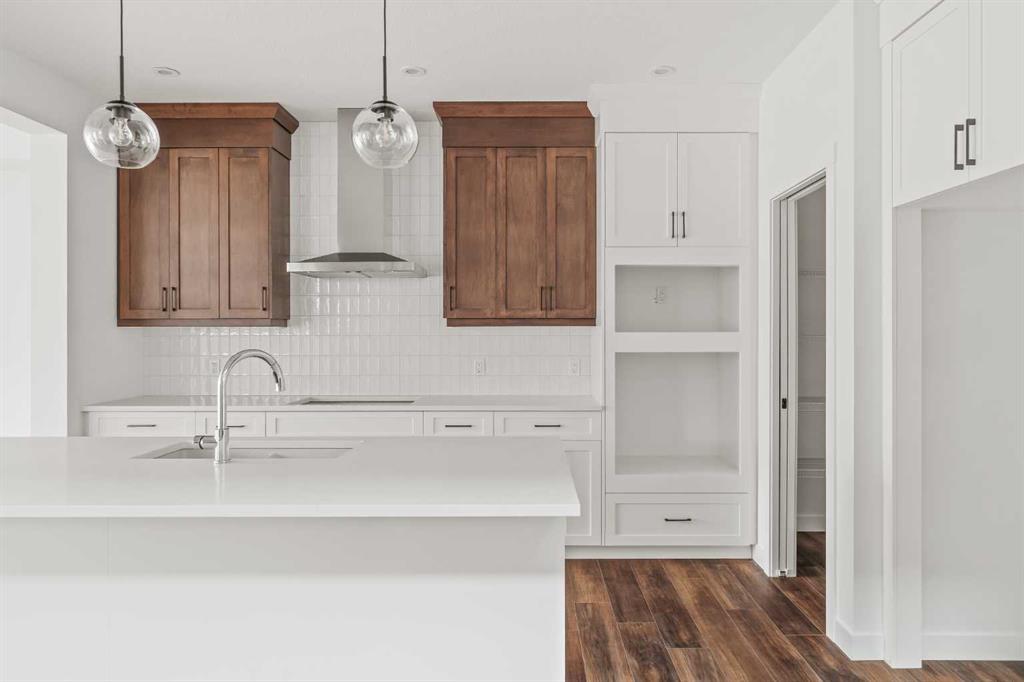 Picture for 275 Silver Spruce Grove SW