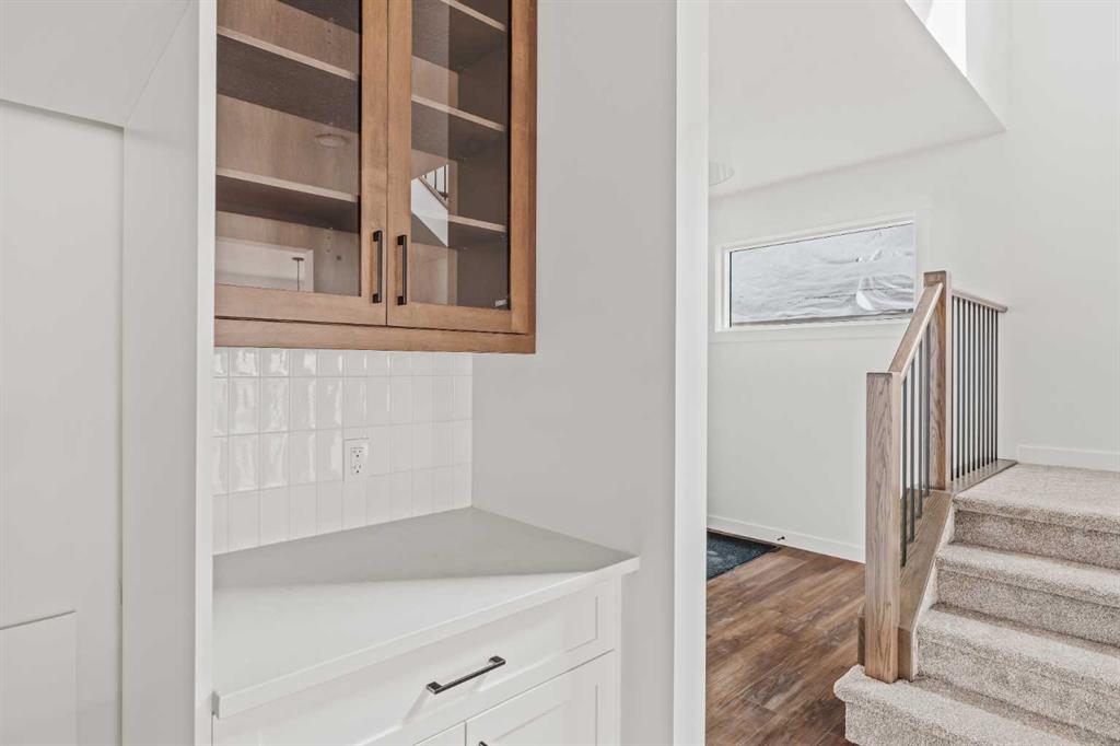 Picture for 275 Silver Spruce Grove SW