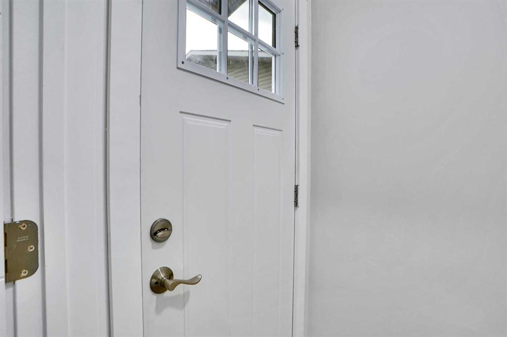 Picture for 903B Queensland Drive SE