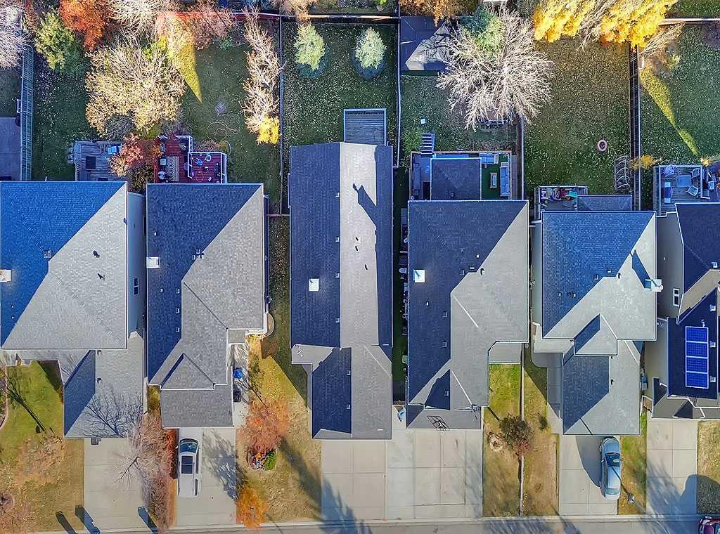 Picture for 40 Bridlewood Gardens SW