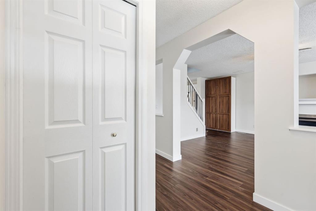 Picture for 82 Bridleridge Way SW