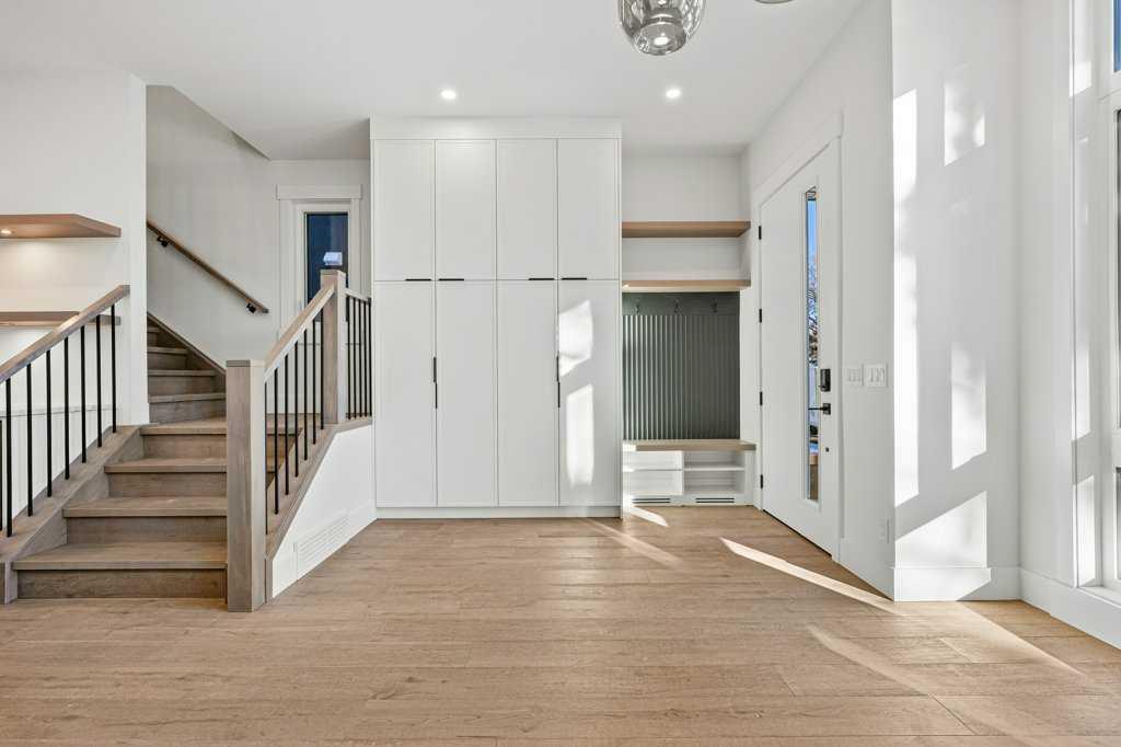 Picture for 3519 42 Street SW