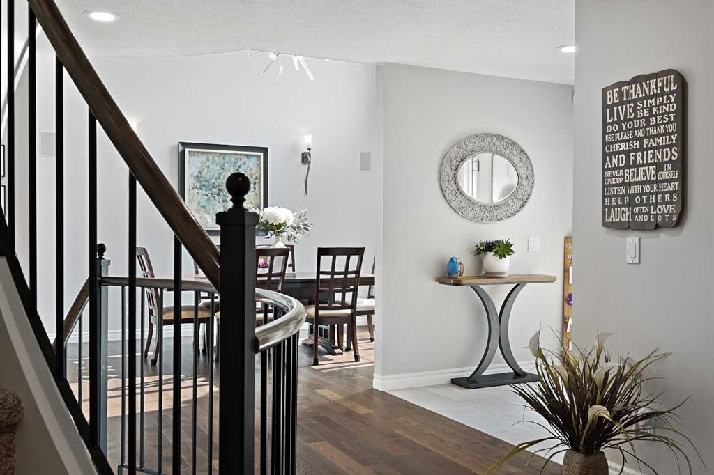 Picture for 95 Panorama Hills View NW