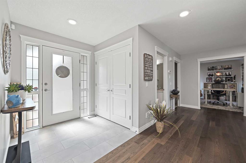 Picture for 95 Panorama Hills View NW