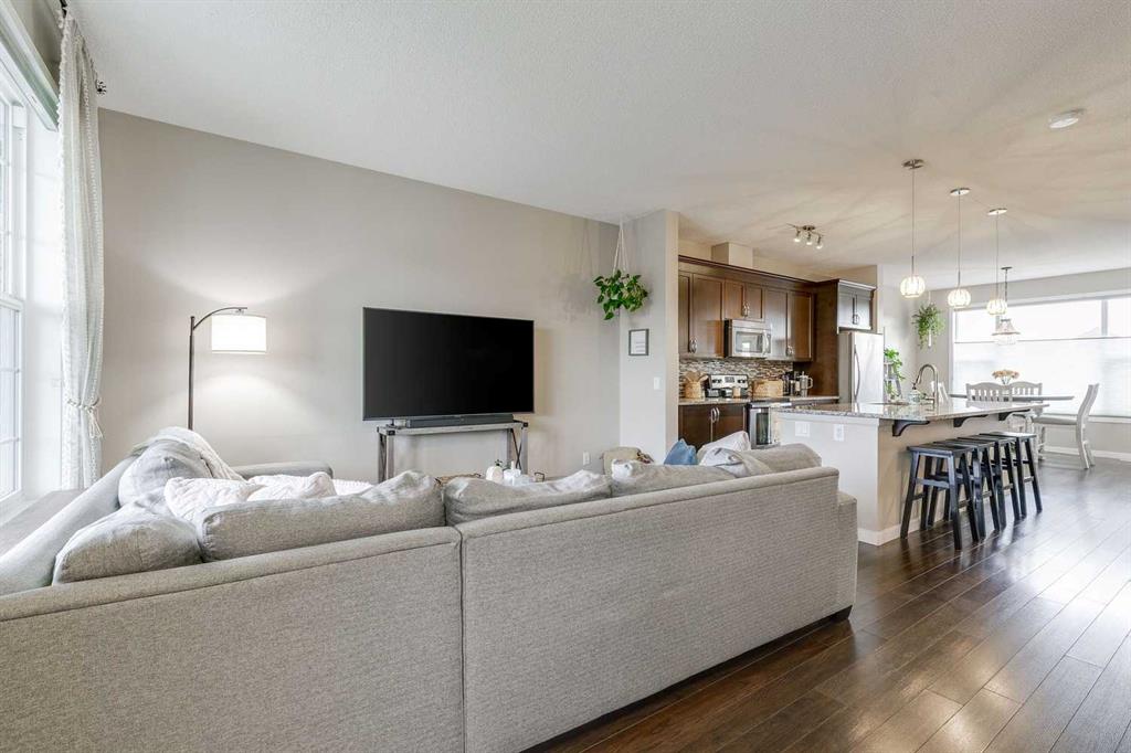 Picture for 114 Cranford Bay SE