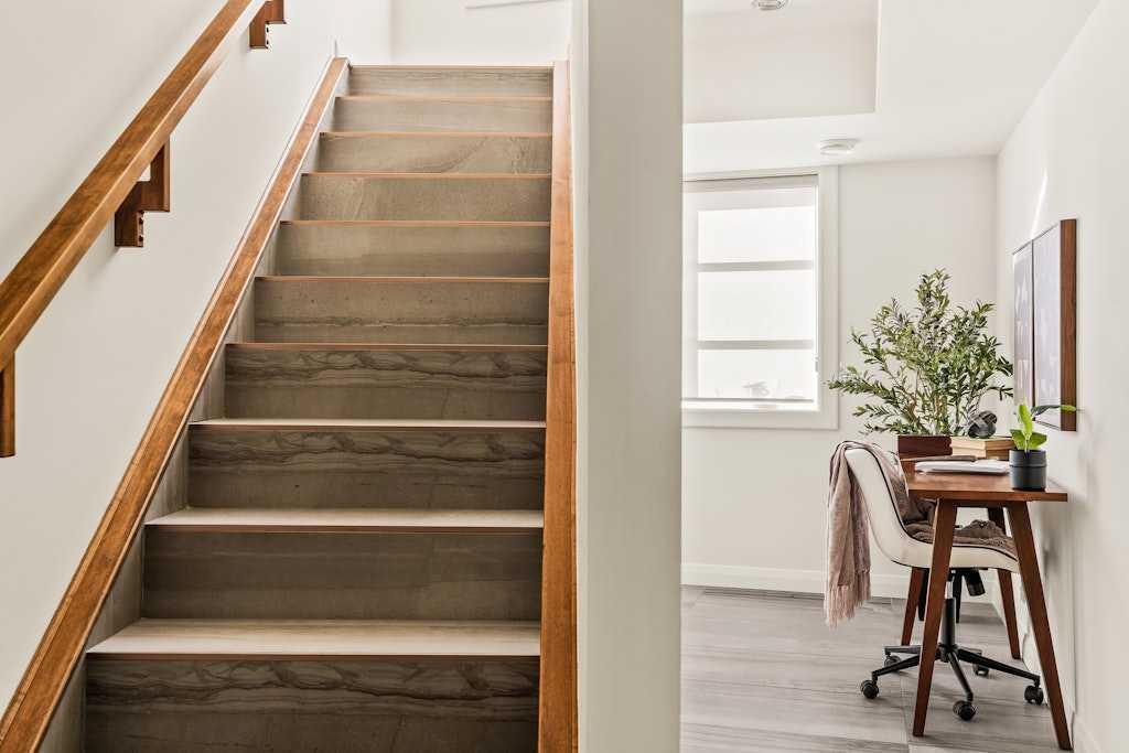 Picture for 125 41 Avenue SW