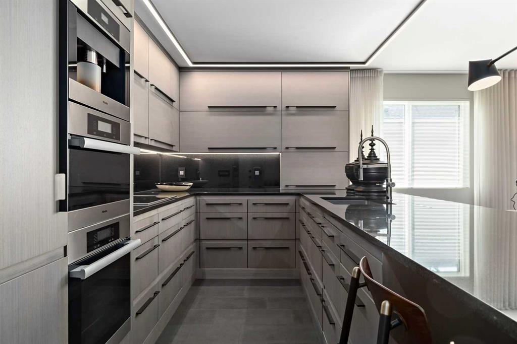 Picture for 404, 629 Royal Avenue SW