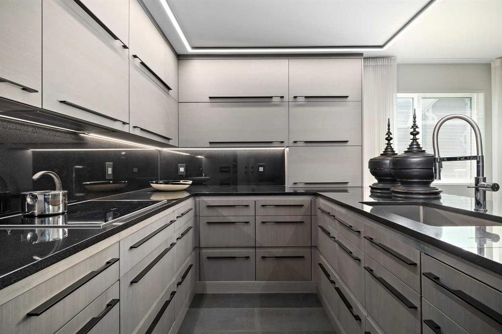 Picture for 404, 629 Royal Avenue SW