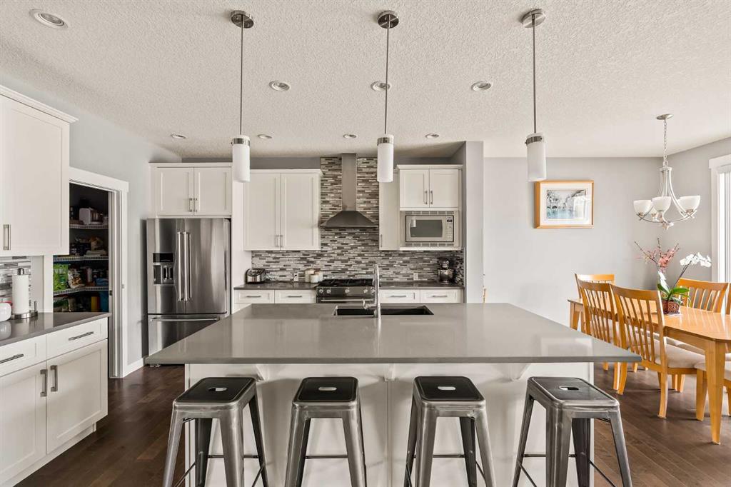 Picture for 313 Evansglen Drive NW