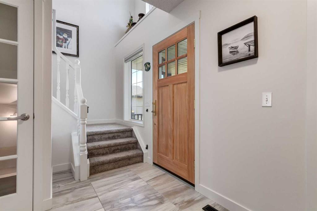 Picture for 47 Springs Crescent SE