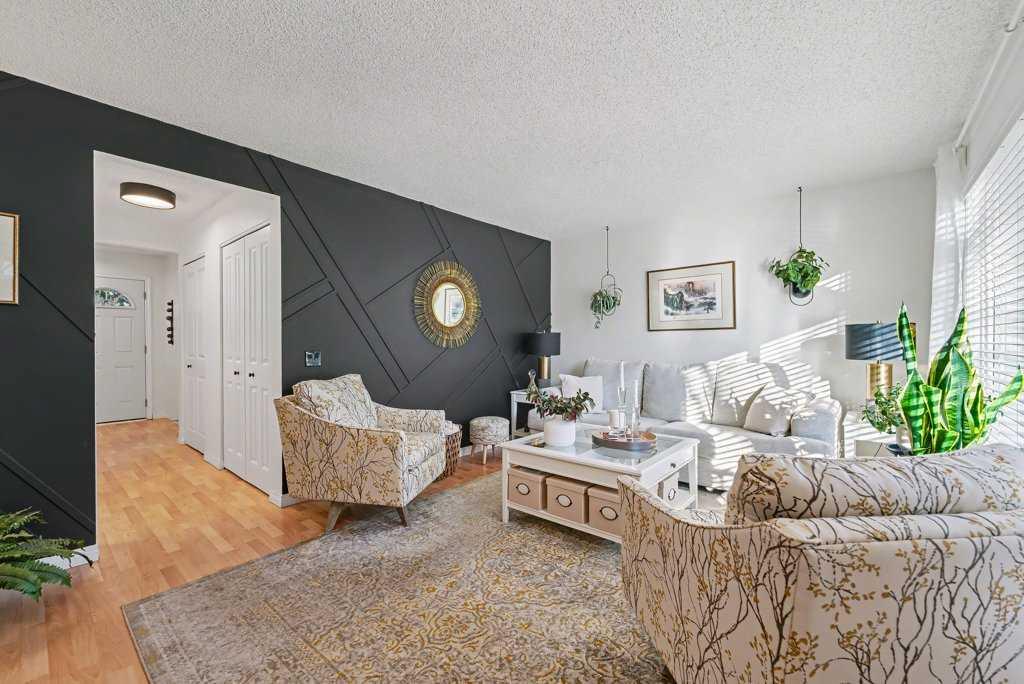 Picture for 15, 999 Canyon Meadows Drive SW